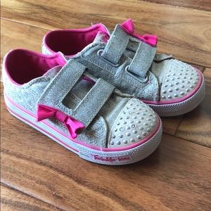 Skechers twinkle toes size 10.5 girls